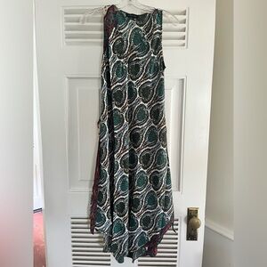 Gorgeous like-silk paisley dress